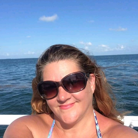 Meet your Posher, Kim - Picture 1 of 1